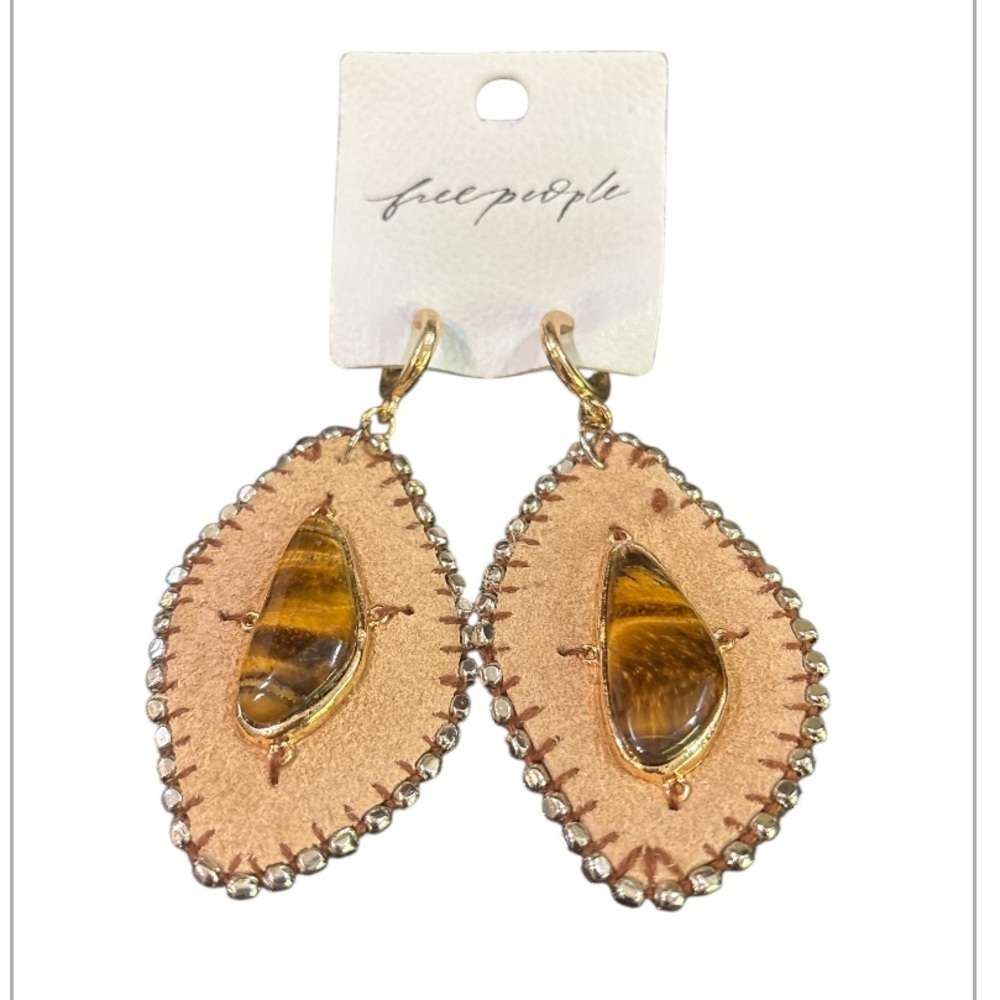 Free People Hettie Dangle Earrings NWT - Picture 5 of 5